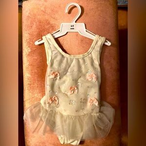 Adorable ballerina outfit for the little princess in your home.